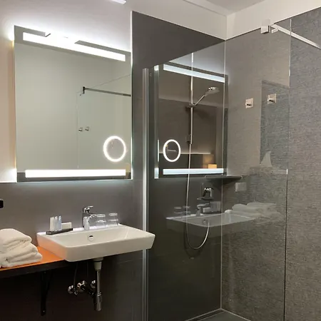 فندق Rheinvilla Arte ريماجين