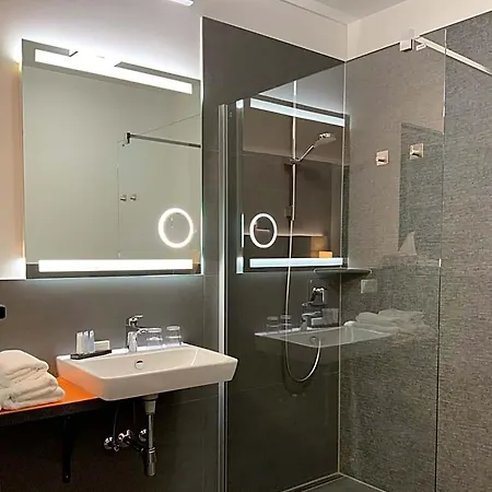فندق Rheinvilla Arte ريماجين